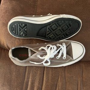 New worn once converse